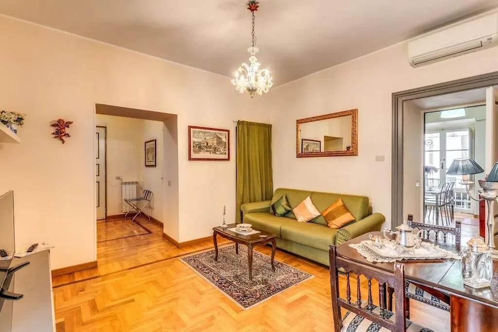 Adorable Flat By Barberini Trevi Fountain Apartment Rome
