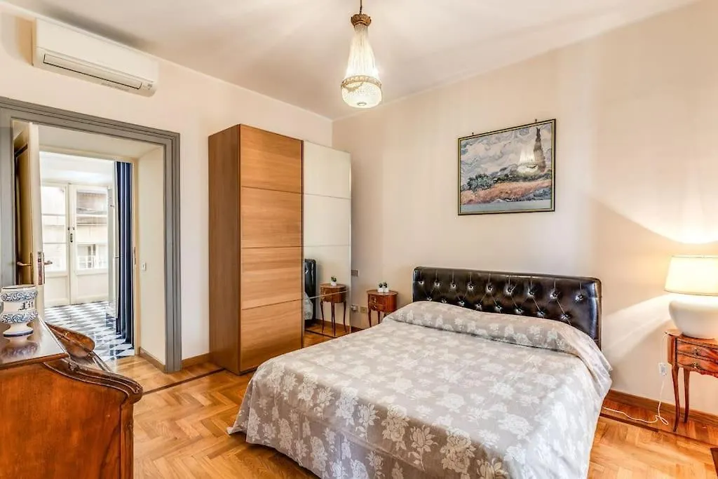 Adorable Flat By Barberini Trevi Fountain Apartment Rome