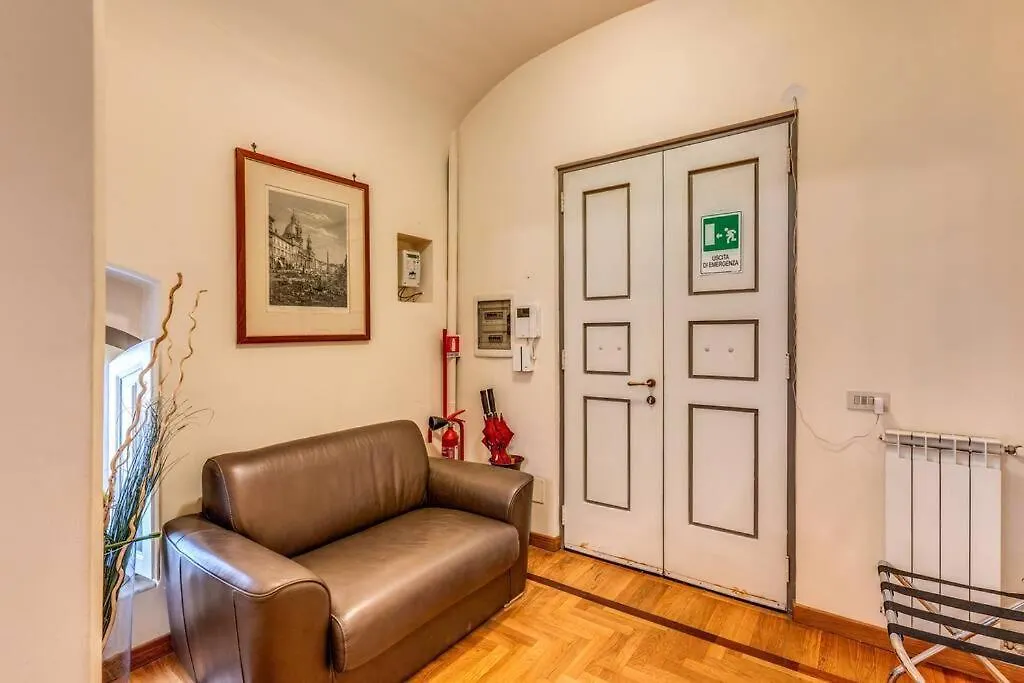 Adorable Flat By Barberini Trevi Fountain Apartment Rome