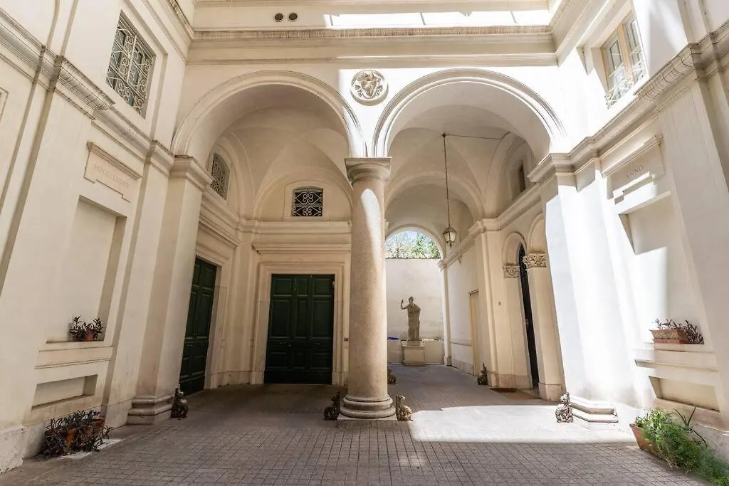 Adorable Flat By Barberini Trevi Fountain Apartment Rome 0*,  Italy